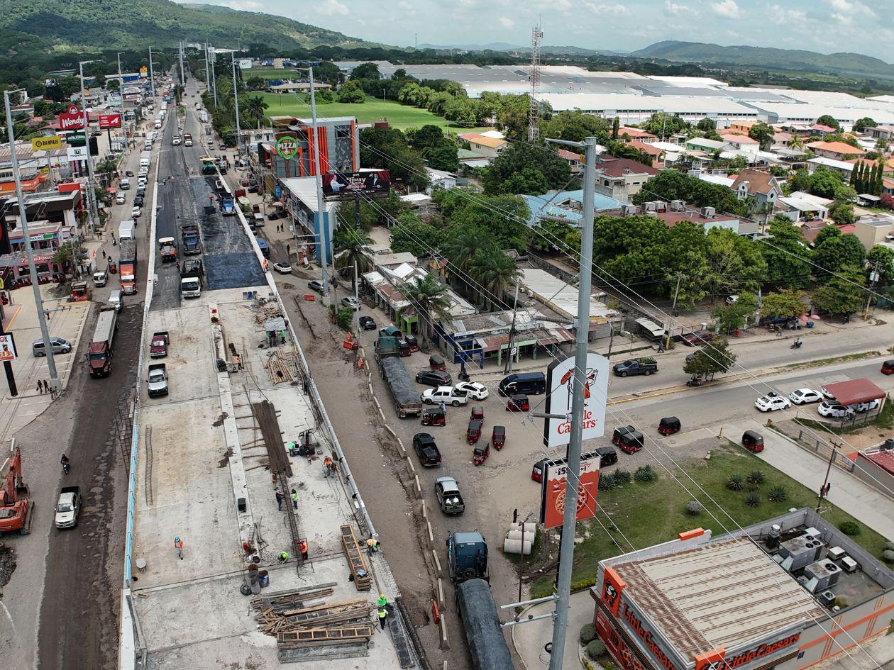 Aceleran obras del intercambiador vial en la carretera CA-5 en Villanueva