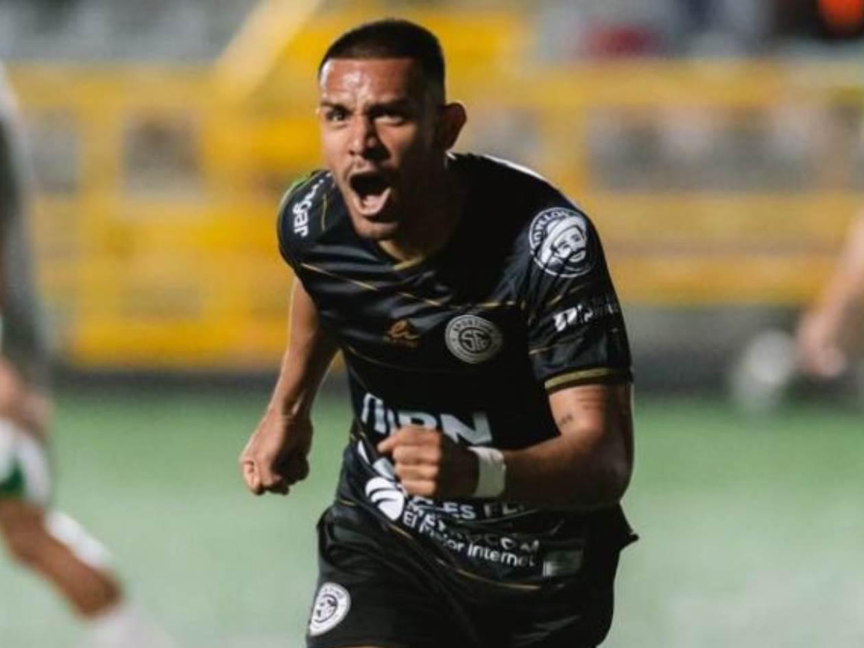 Alejandro Reyes anota golazo en derrota de Sporting ante Herediano