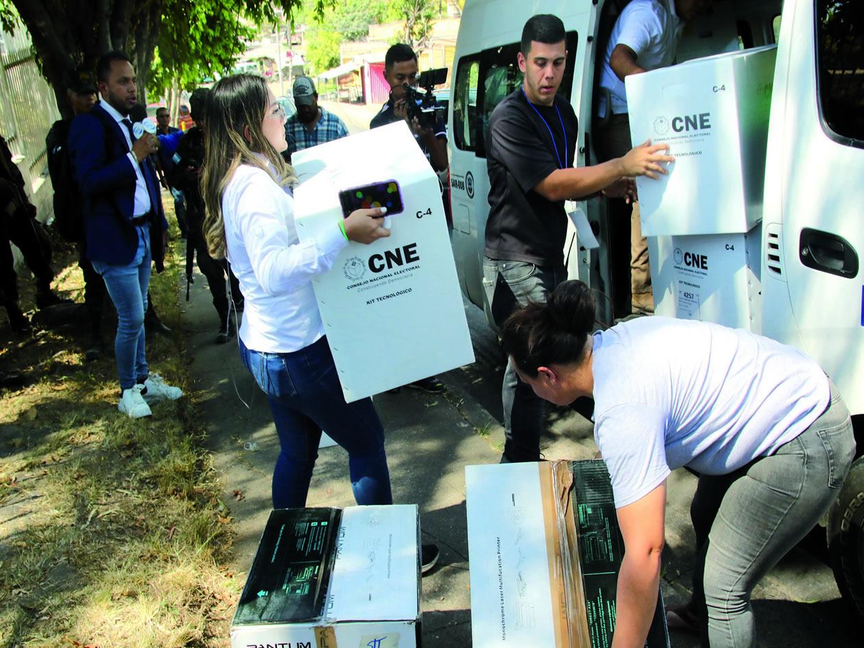 Empresa de transporte es la misma que contrató Rixi Moncada en 2021