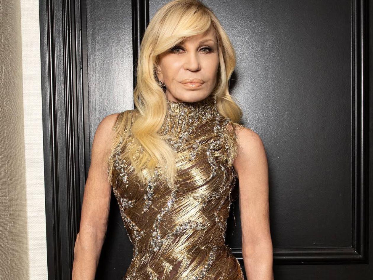 Donatella Versace deja la dirección creativa de Versace