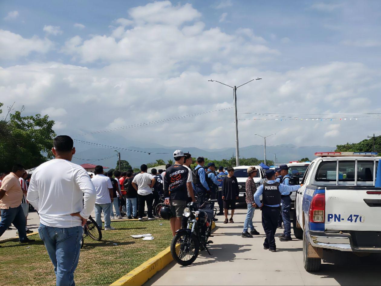 Policía cancela evento municipal en El Negrito, Yoro, y lo tilda de clandestino