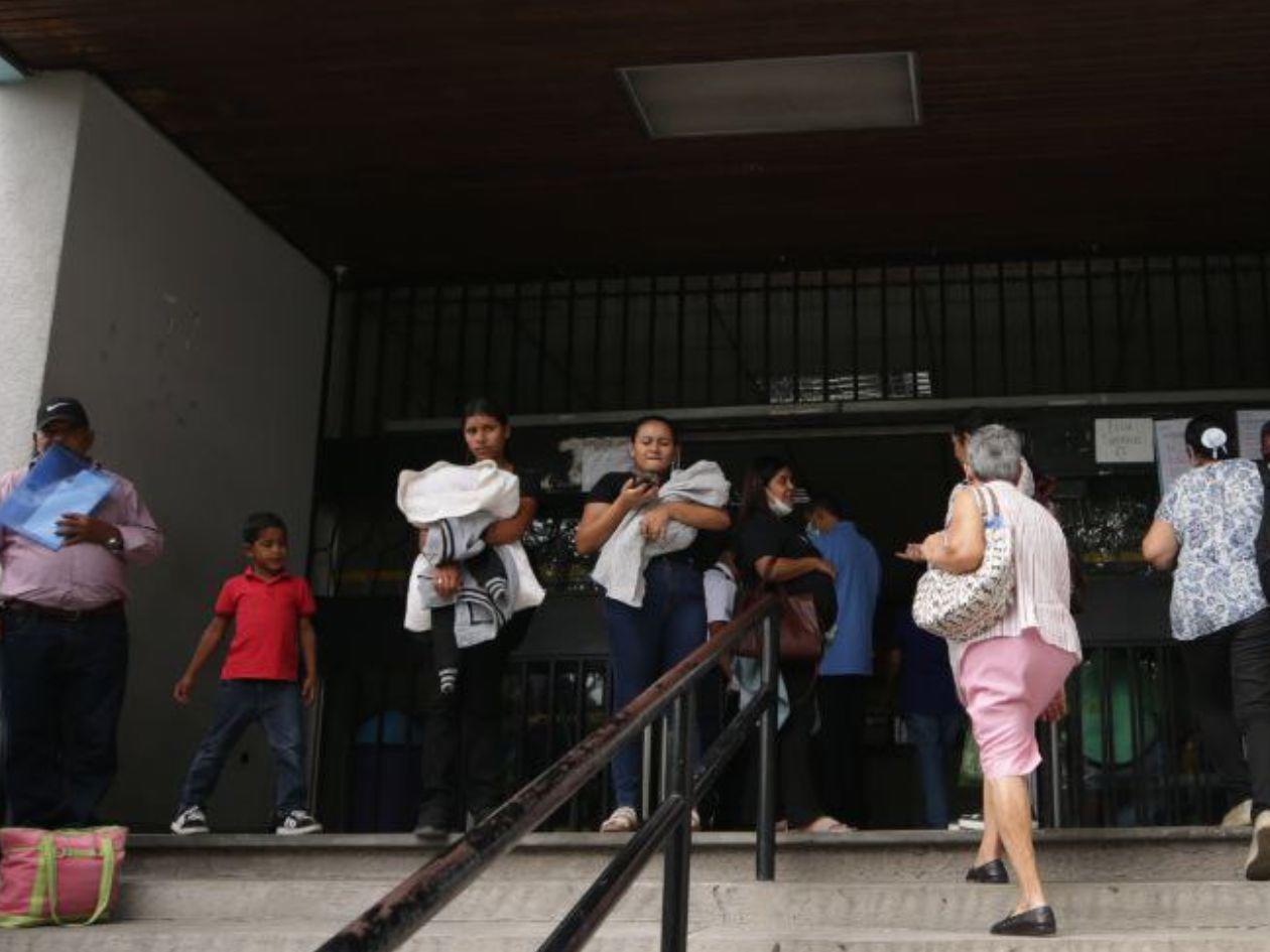 IHSS inicia proceso para incorporar nuevos médicos en diez especialidades