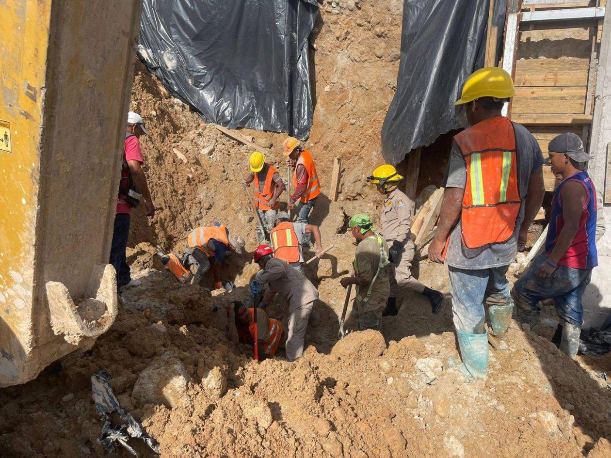 Delicado estado de salud de obreros heridos por deslizamiento de tierra