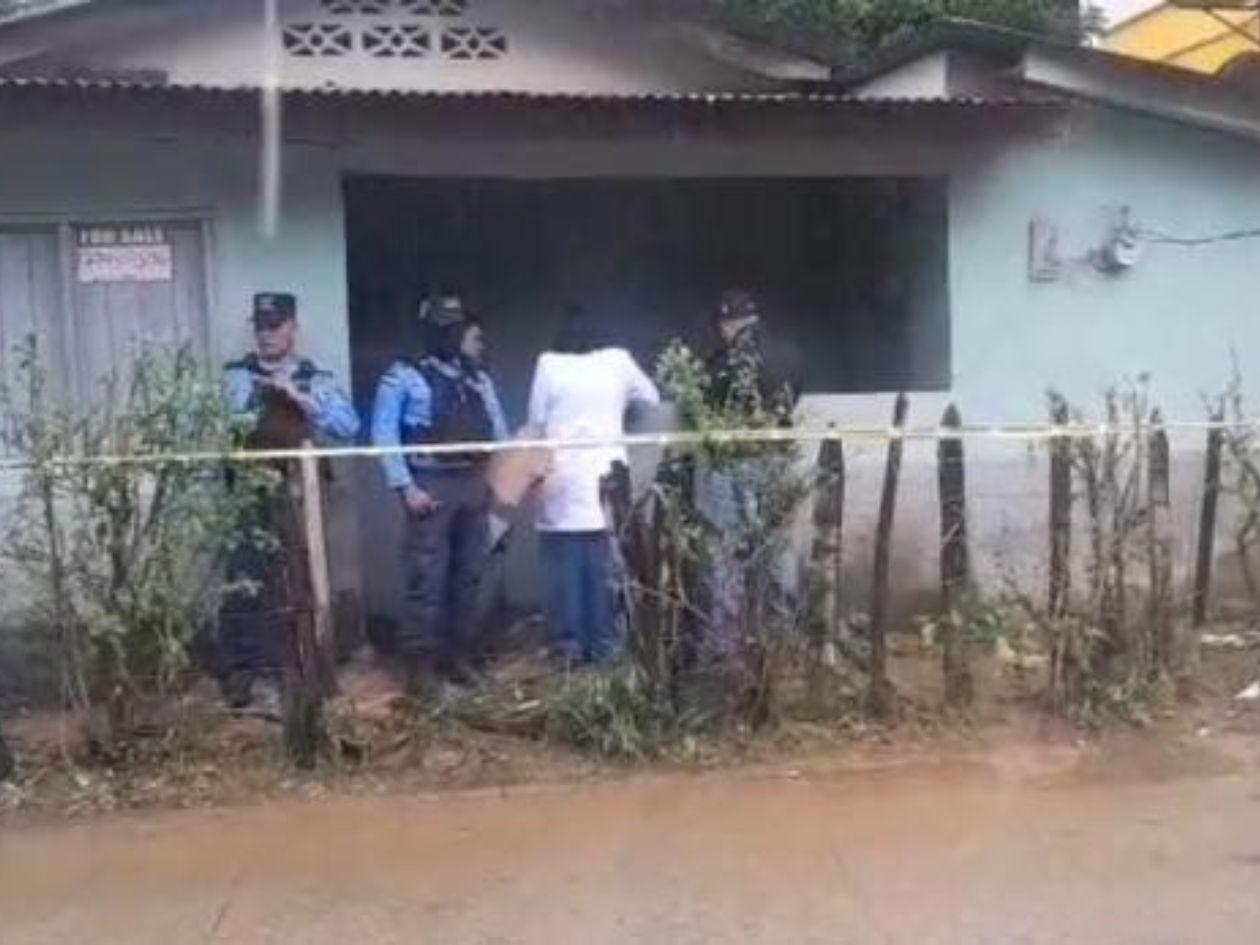 Hallan hombre muerto en casa abandonada de colonia ceibeña
