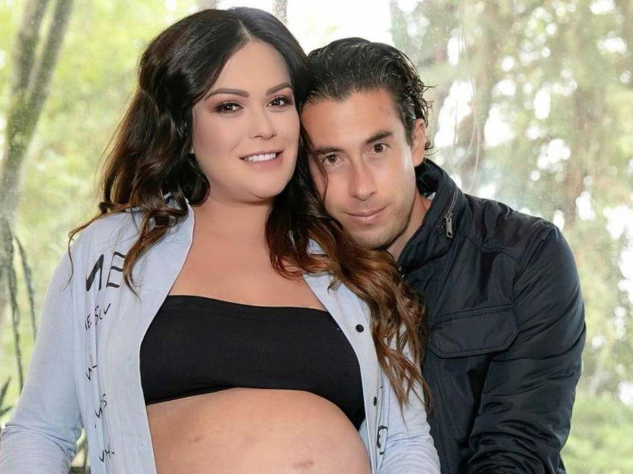 Mariana Echeverría anuncia su embarazo junto a Óscar Jiménez