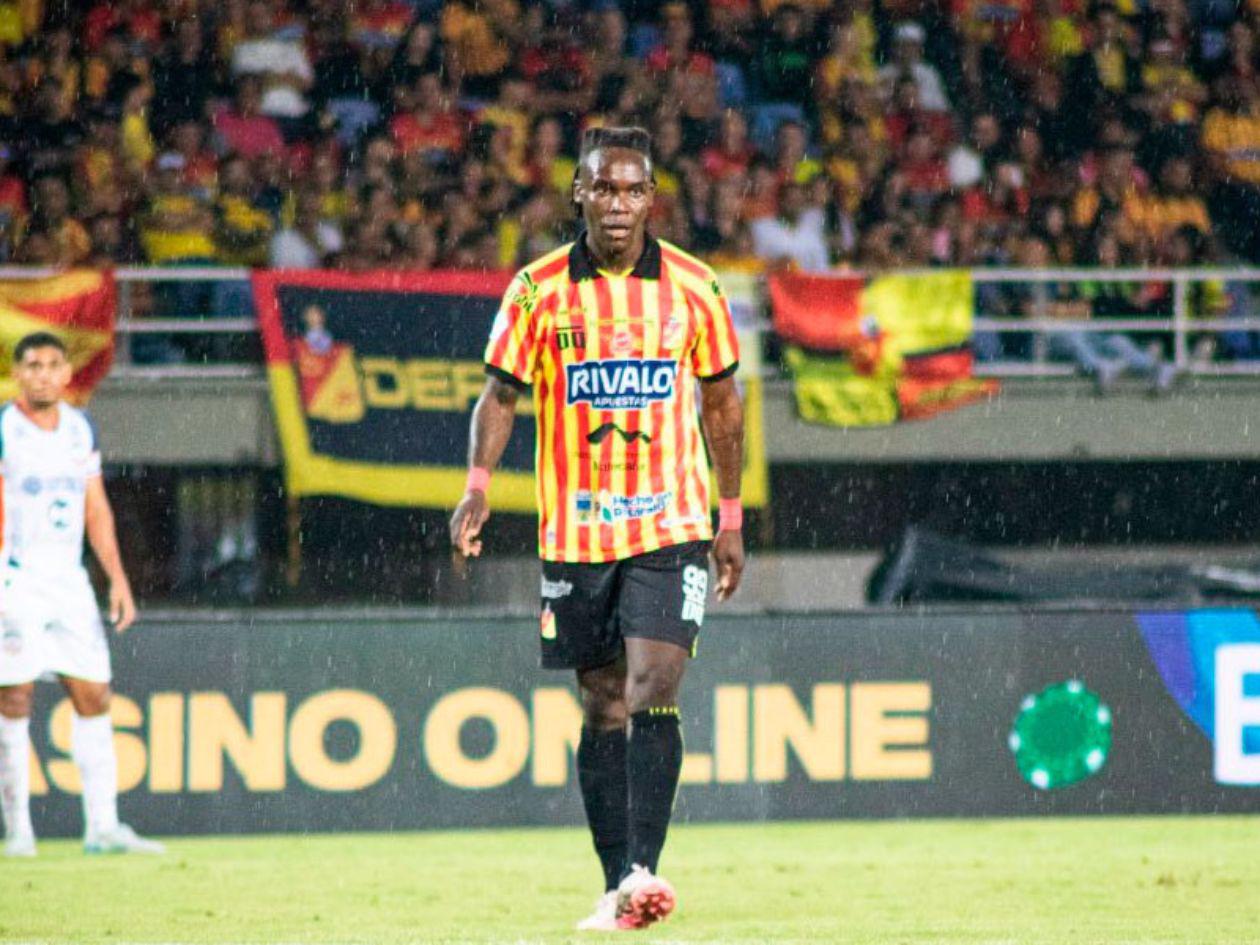 Rubilio Castillo regresa a Honduras tras ser borrado por Deportivo Pereira