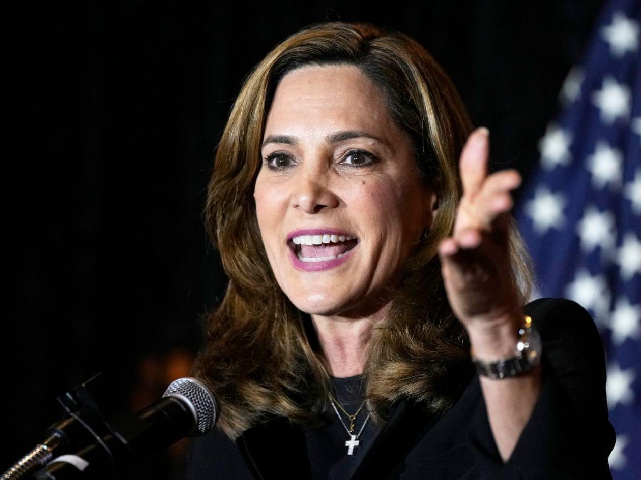 María Elvira Salazar critica a Rixi Moncada: “Admira a Fidel Castro”