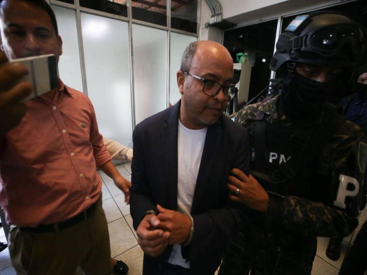 Fiscalía presenta 20 medios de prueba contra empleado del CNE