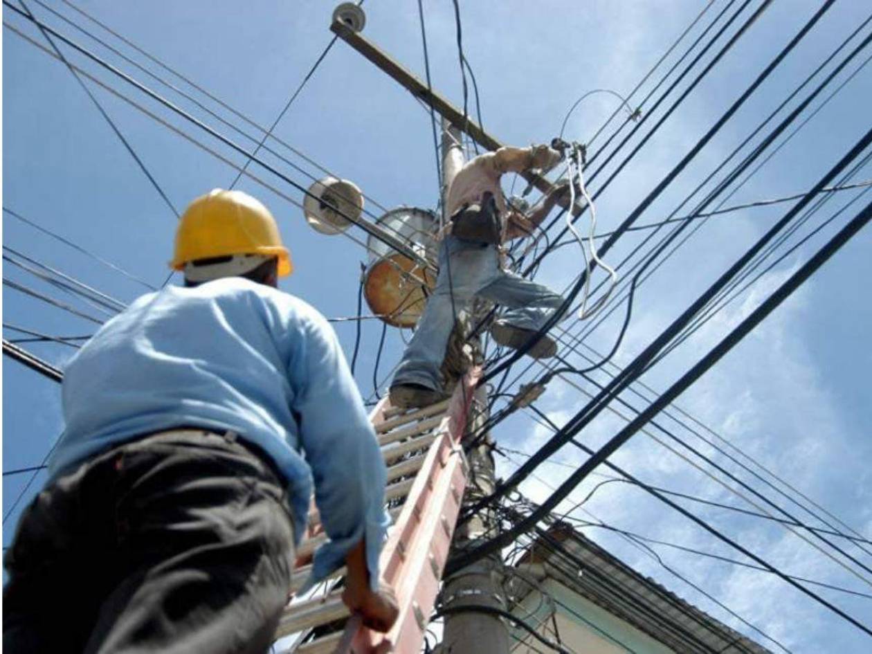 Ofrecen capacitaciones gratis para 1,500 electricistas de la región