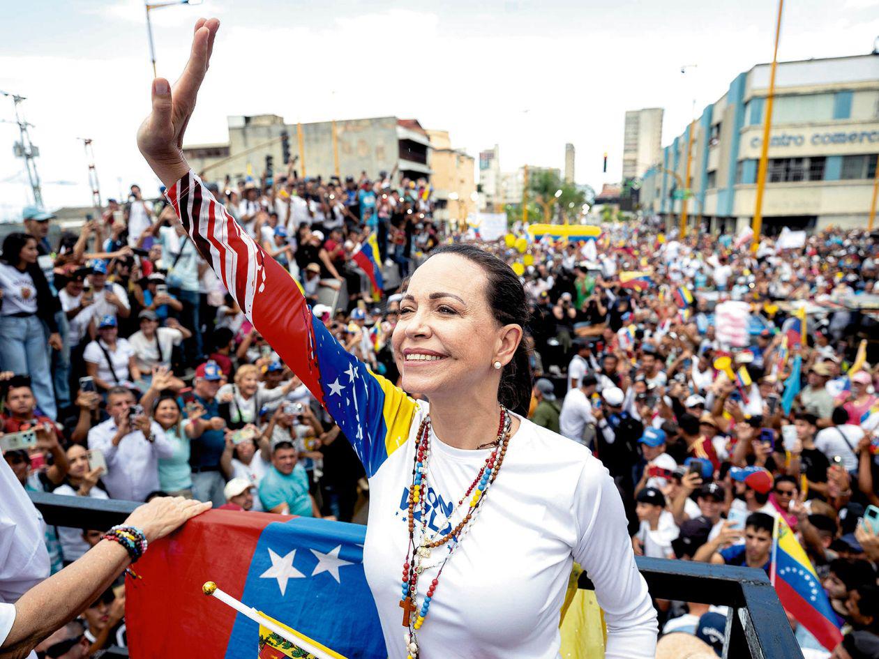 El Nobel de la Paz a María Corina Machado sacude la política hondureña