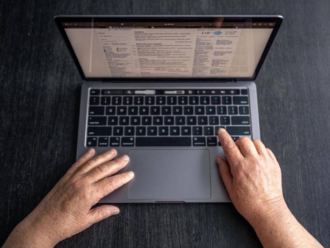 IA bajo ataque: tácticas ocultas que comprometen la seguridad digital