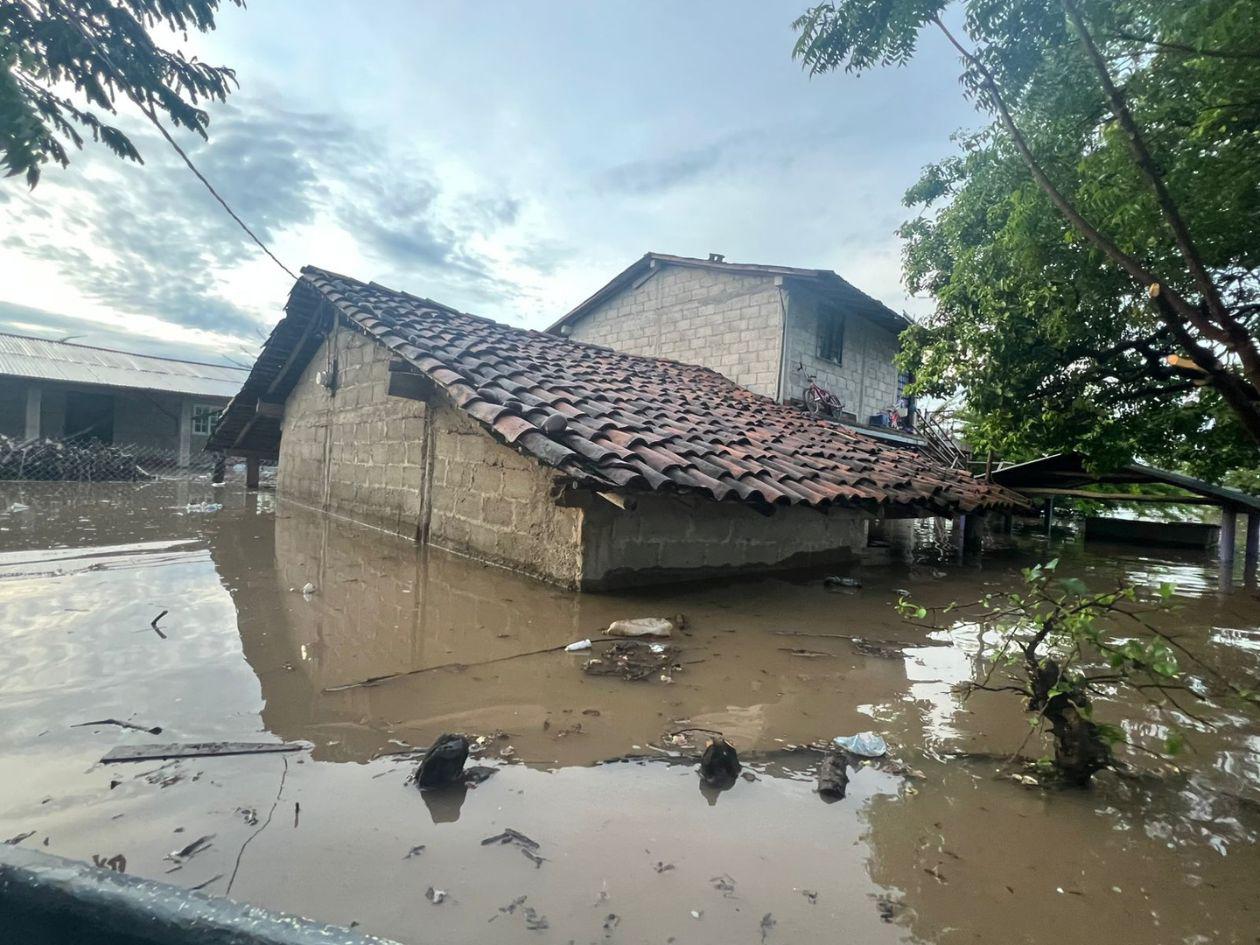 Reportan siete muertos y más de 8,000 afectados por lluvias en Honduras