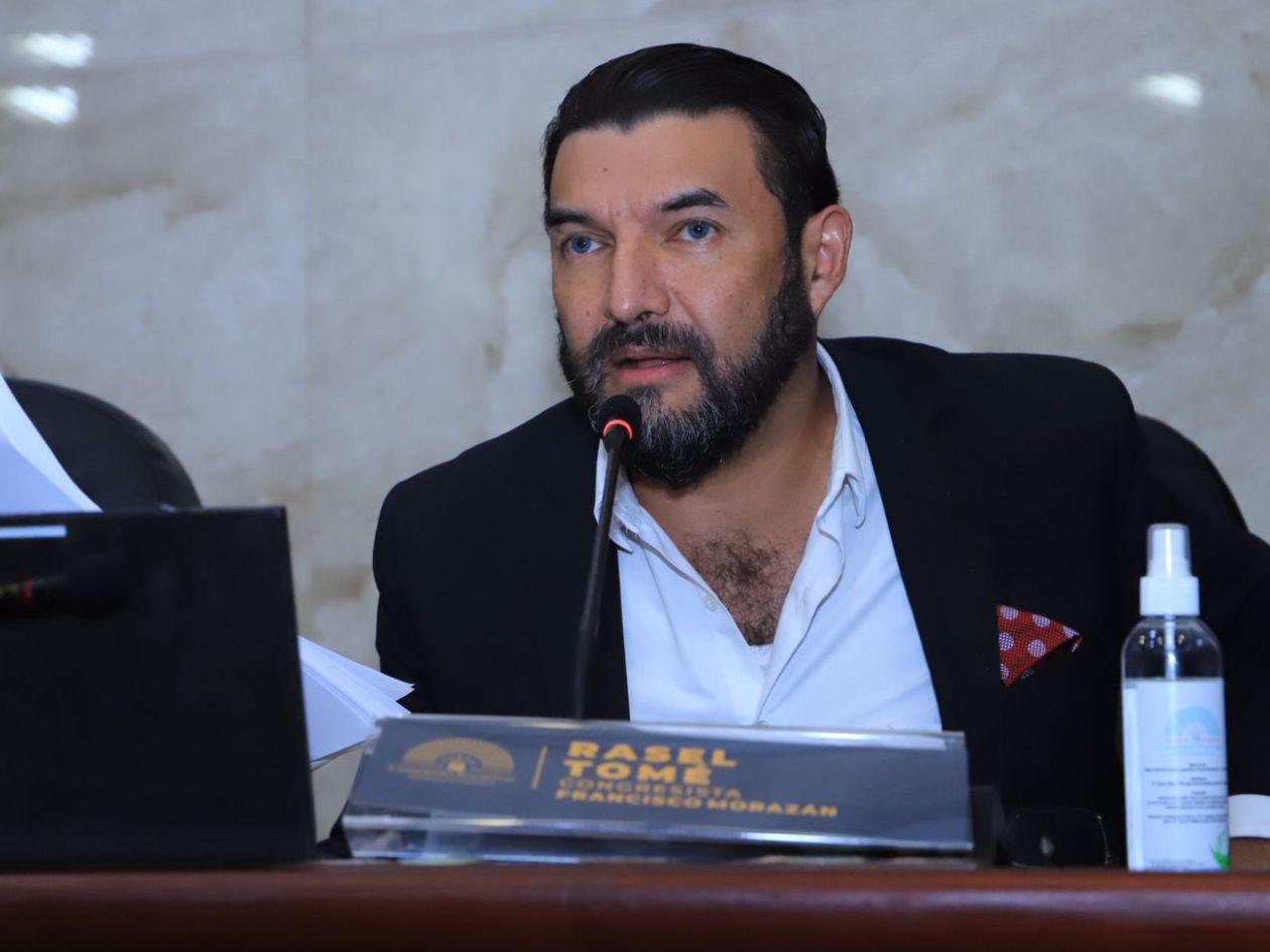 Rasel Tomé exige renuncia de Isis Cuéllar y Carlos Cardona por escándalo en Sedesol