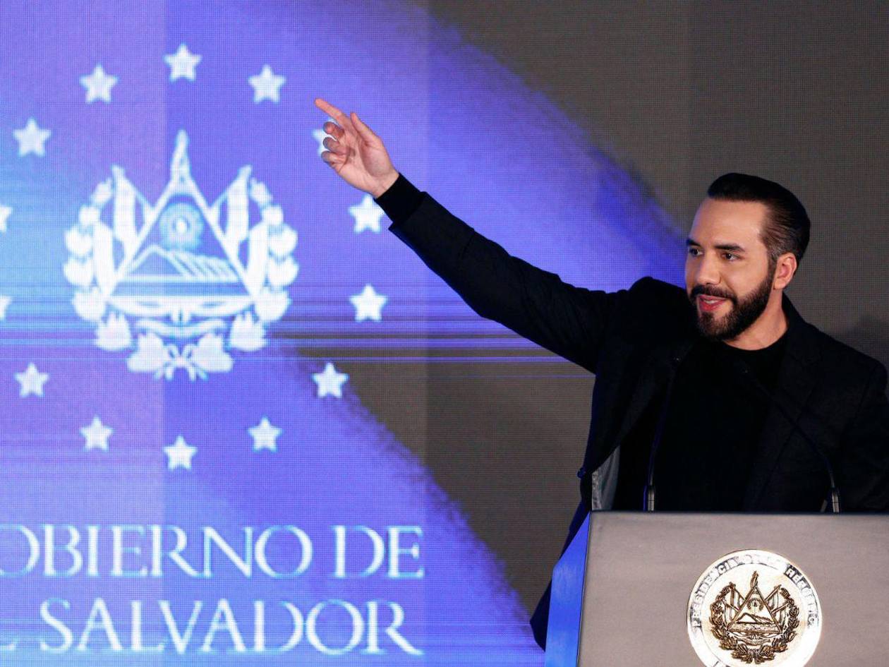 Bukele defiende la reelección indefinida en El Salvador