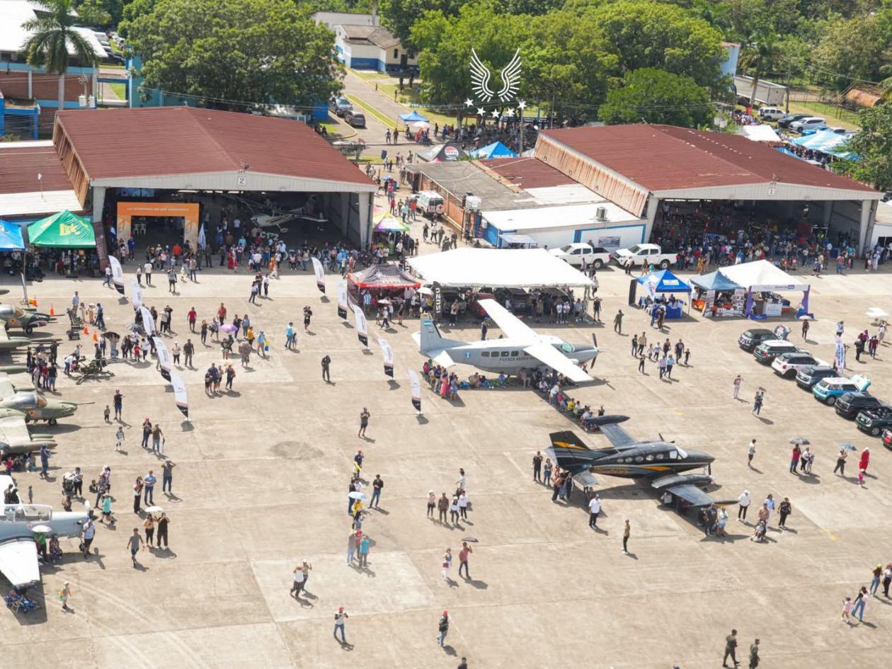 Miles de familias disfrutaron del Show Aéreo 2026