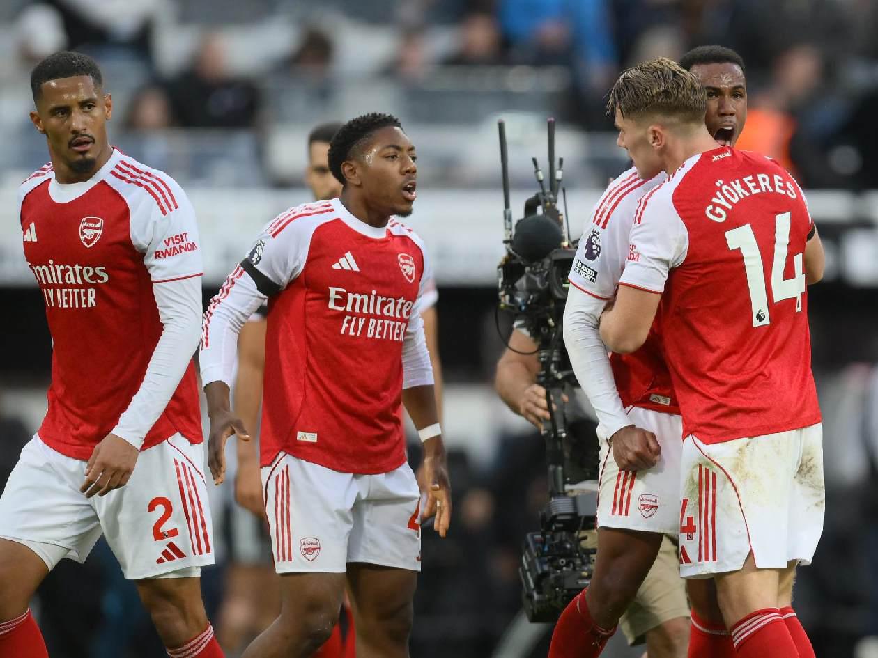 Arsenal remontó de manera increíble y advierte a Liverpool: la tabla en Premier