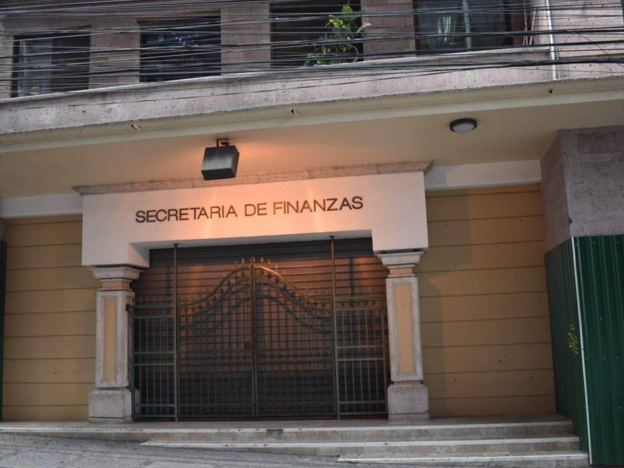 Finanzas retrasa transferencias municipales hasta noviembre