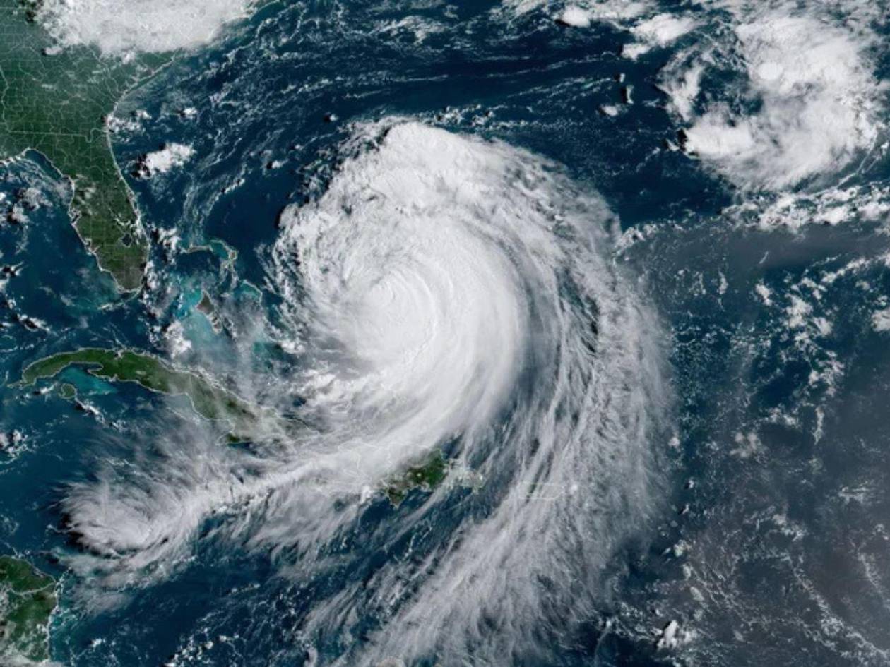 El huracán Erin crece y amenaza con marejadas a Carolina del Norte