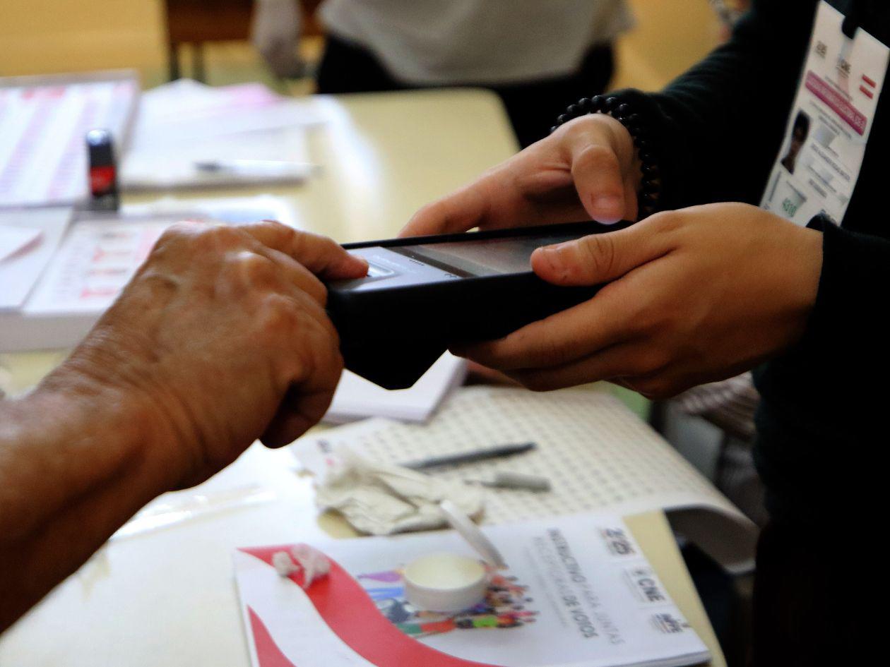 CNE opta por contratación expedita tras declarar fallida licitación de conectividad