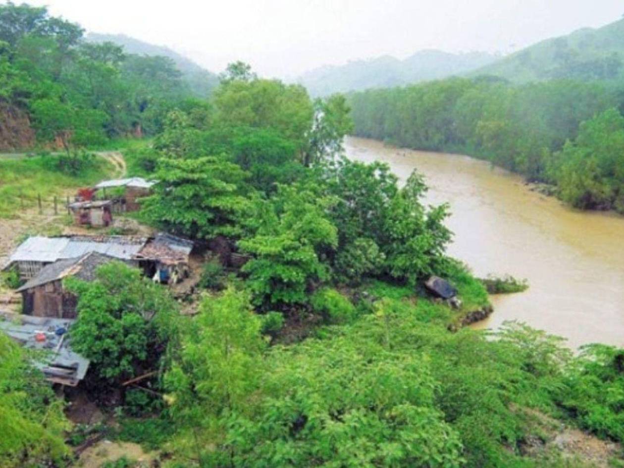 Hallan cadáver flotando en el río Patuca, tenía un disparo en la cabeza