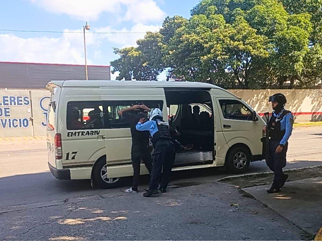 Patrullas motorizadas redoblan seguridad en zonas de alta circulación