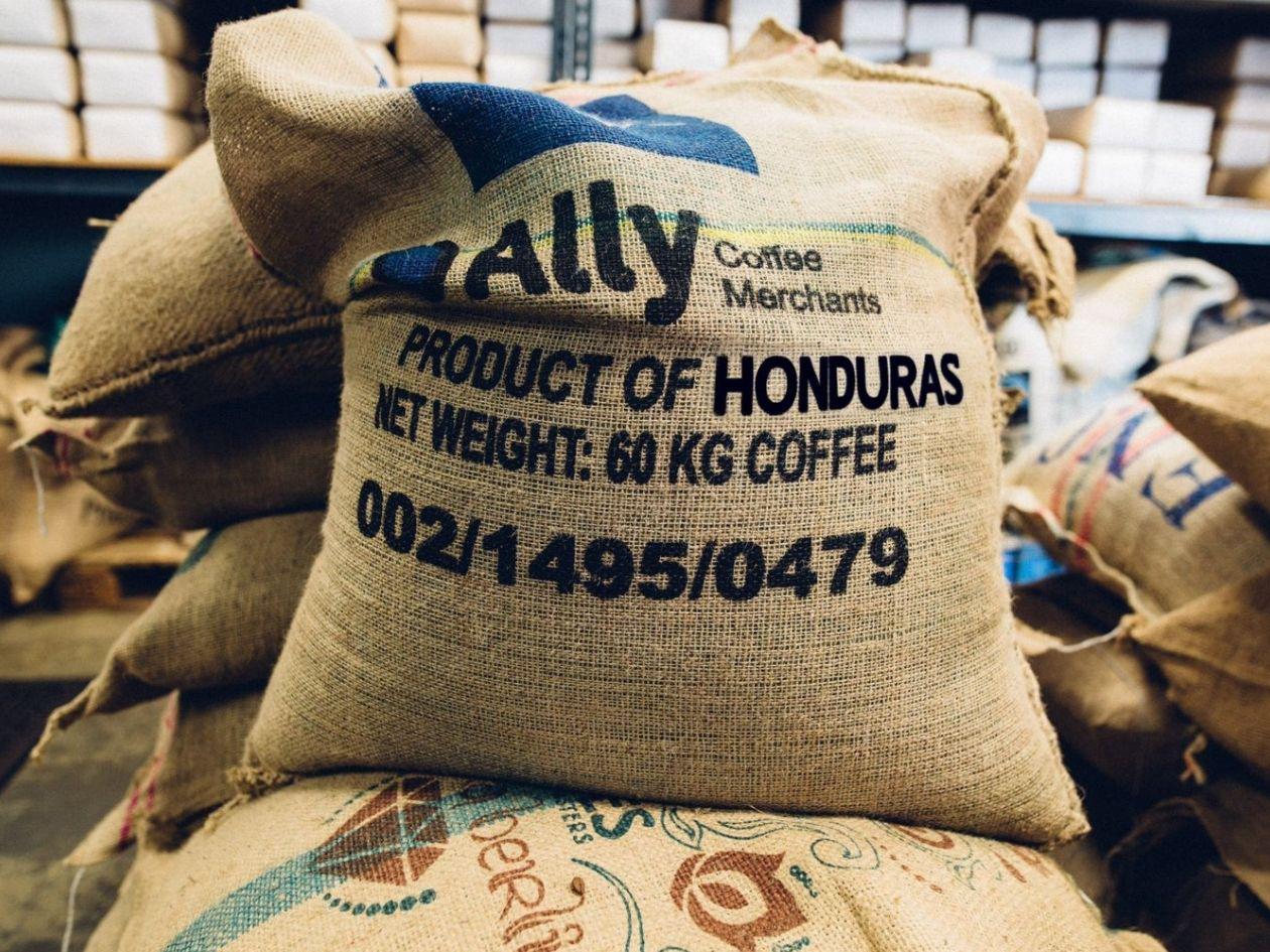 Prórroga europea da respiro al sector cafetalero nacional