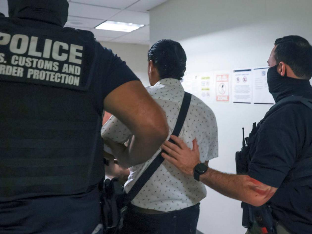 ICE podría intensificar redadas en Chicago, advierte Homan