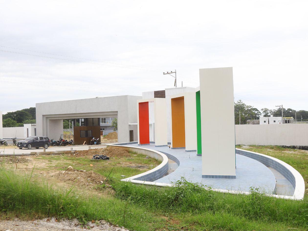 Ciudad Milla Mar está en la zona de las Millas es donde están las propiedades más costosas y modernas.