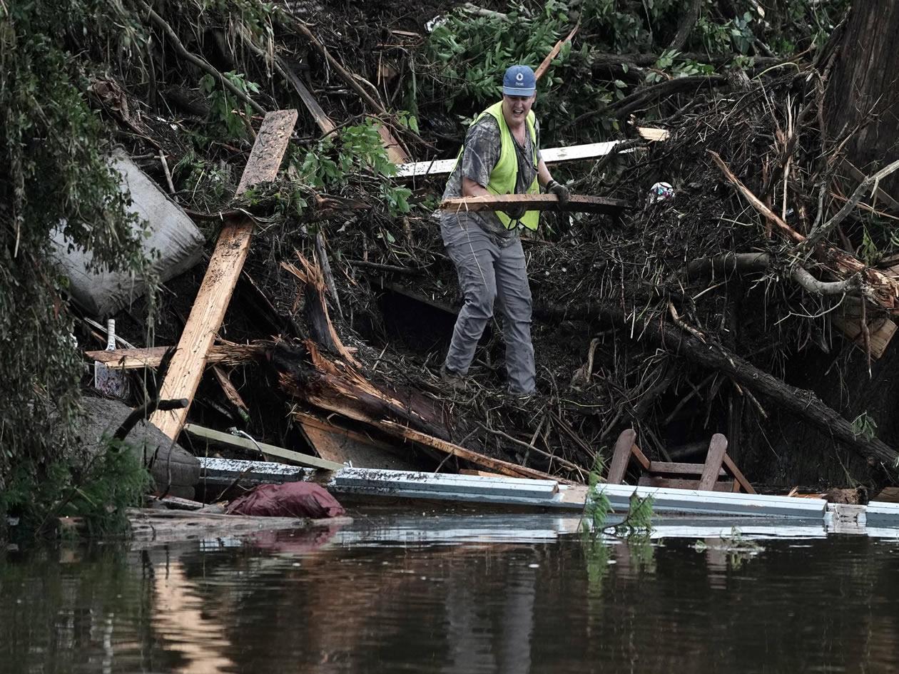 El número de fallecidos en Texas por las inundaciones alcanza ya los 79