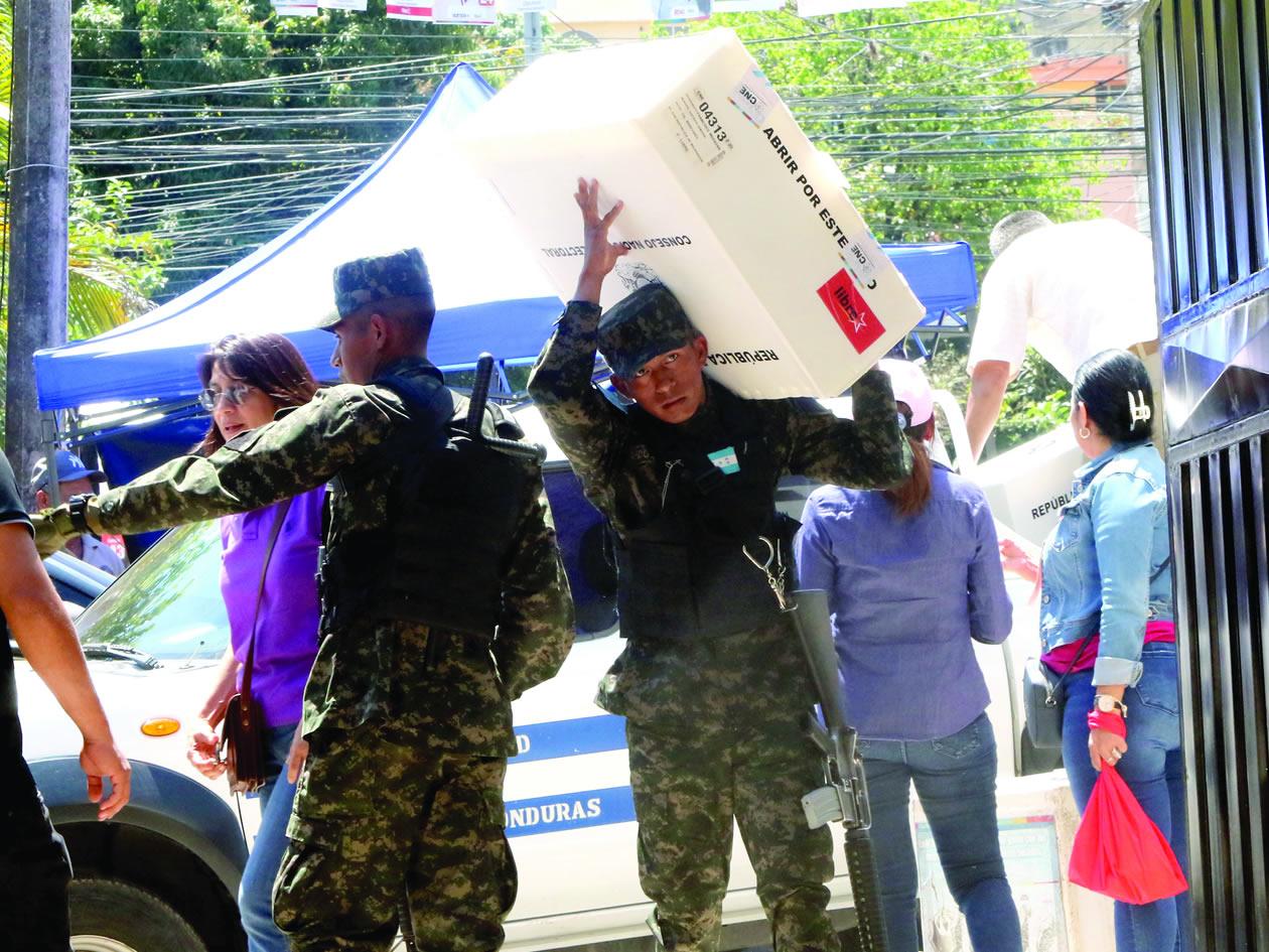 FF AA admiten que Consejo Electoral les dio L85 millones