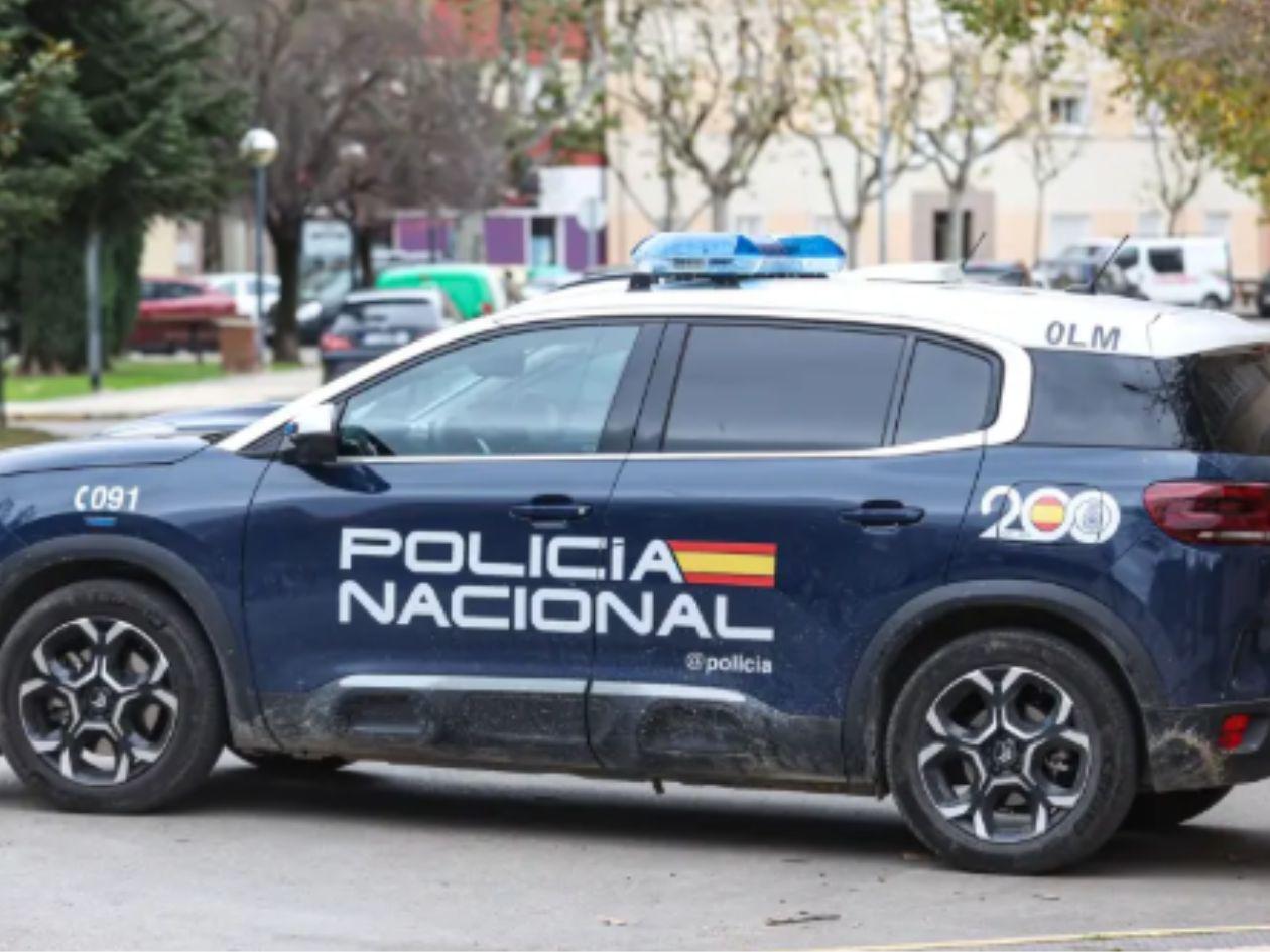 España expulsa a hondureño que cumplía condena por abuso infantil y ciberacoso