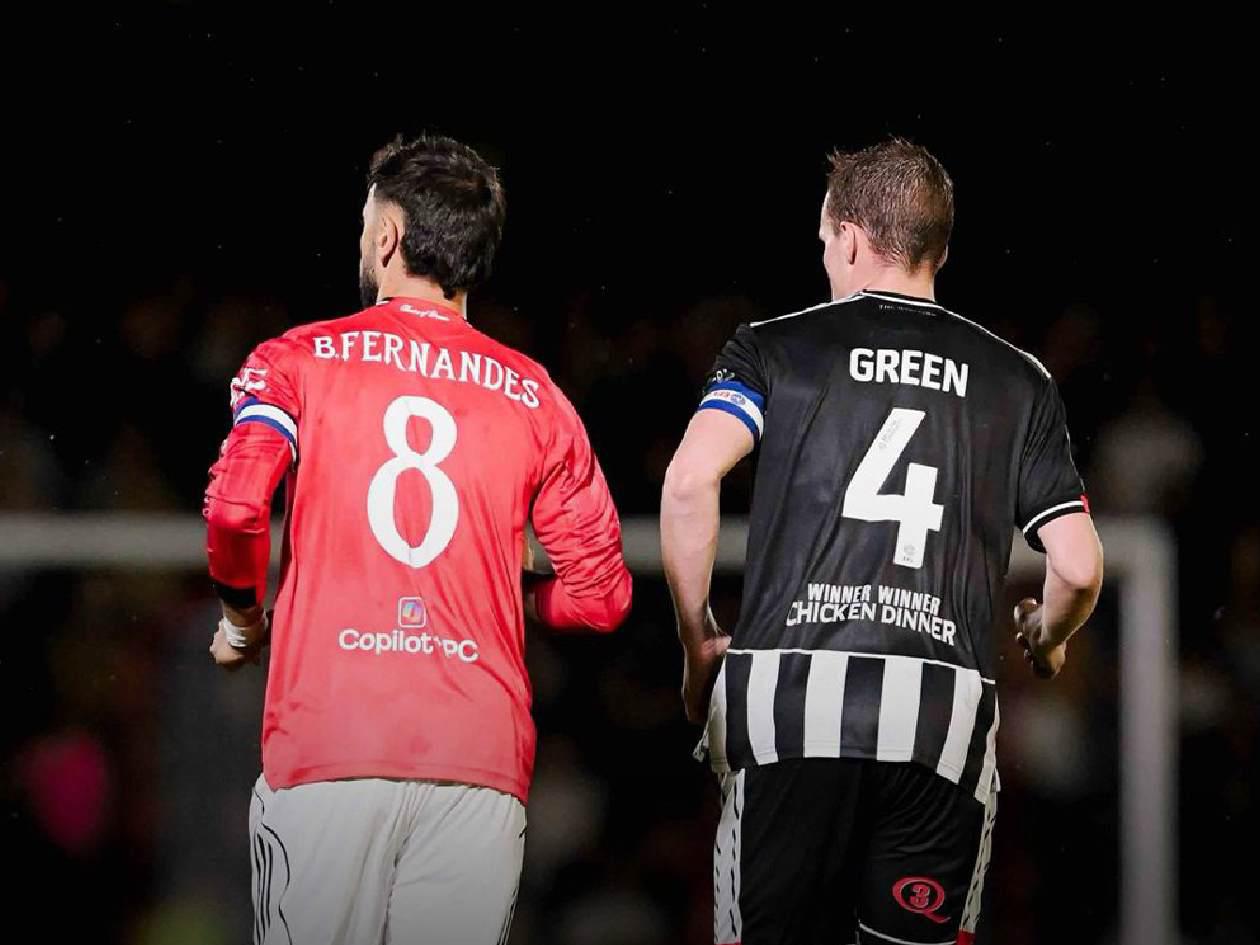 Manchester United hace el ridículo y es eliminado por equipo de cuarta división