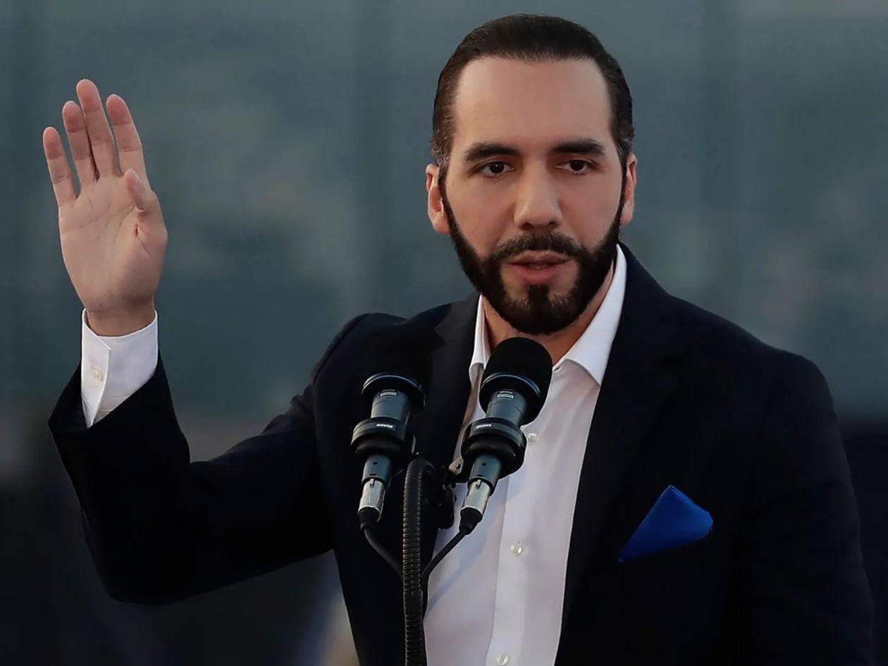 Bukele arremete contra desfile en París por glorificar criminales