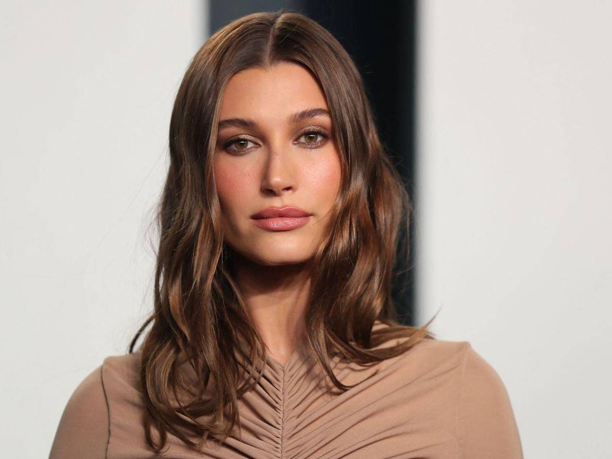 Hailey Bieber sale sin su anillo de bodas y surgen rumores de separación con Justin