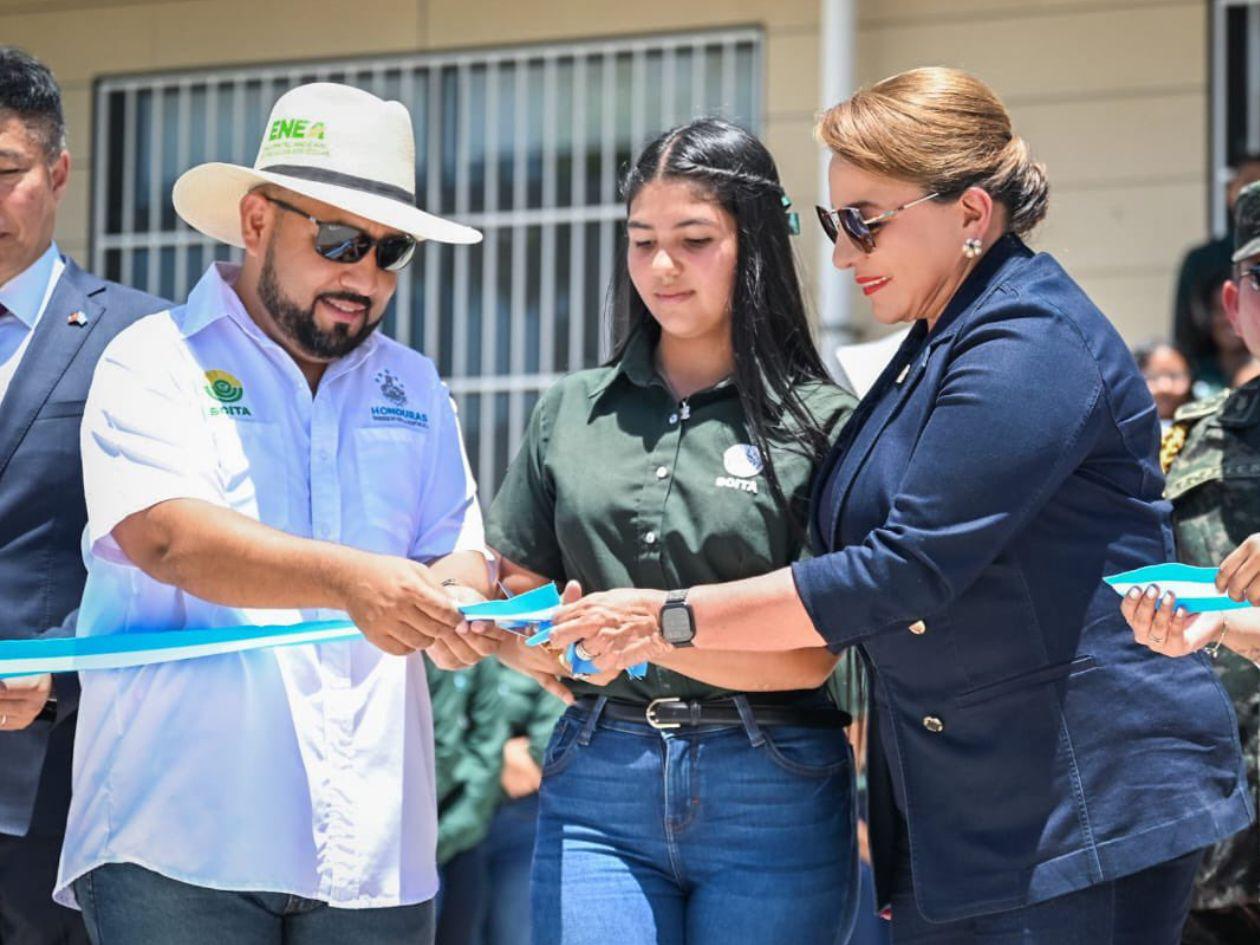 Xiomara Castro destituye a Esponda de Educación y anuncia que asume Jaime Rodríguez