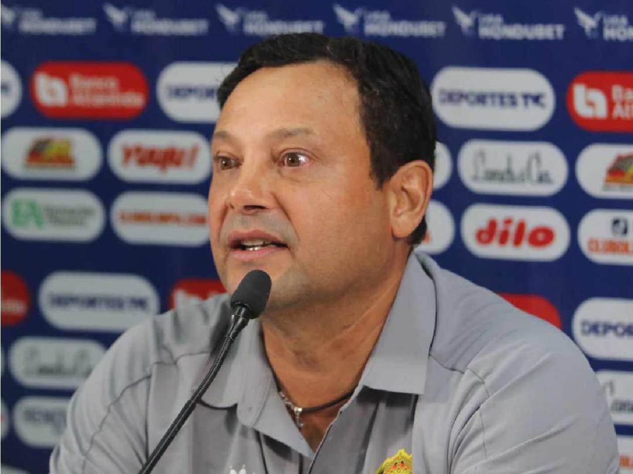 Jeaustin Campos responde sobre la deuda en Real España: Hay algunas mentiras