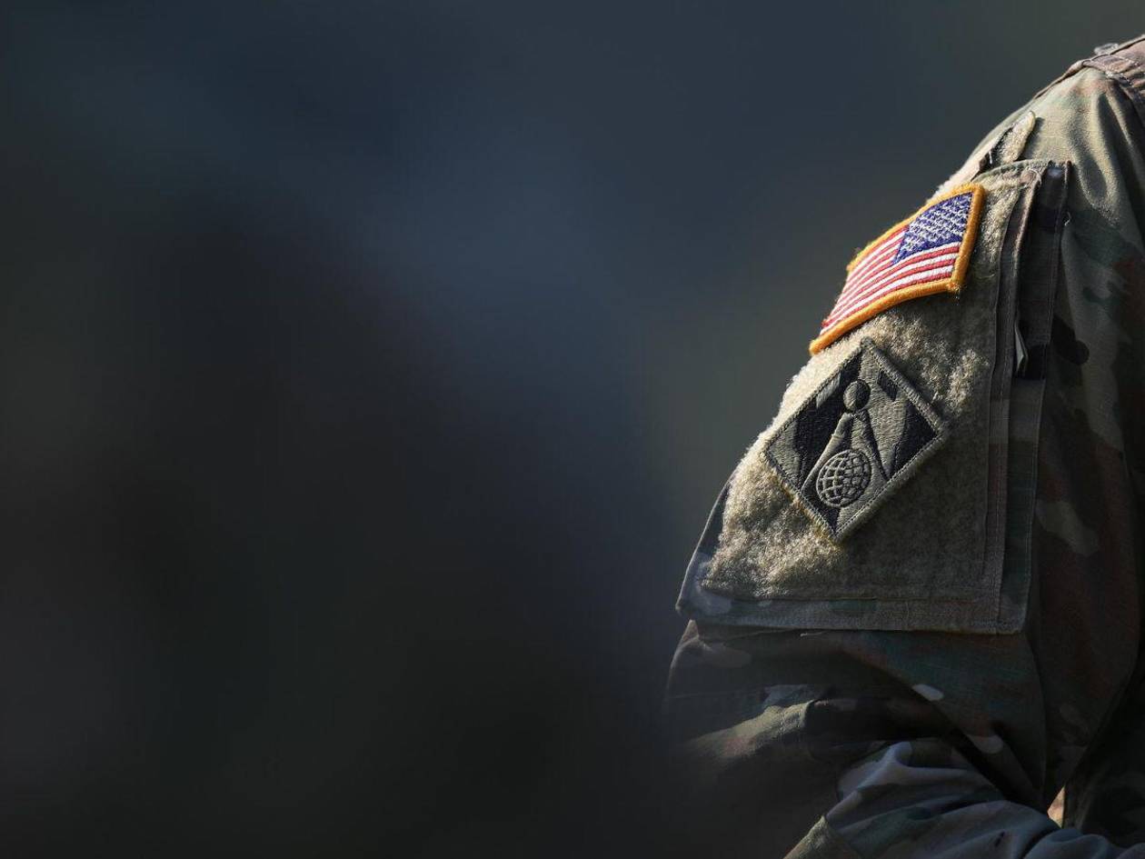 Seis soldados desarmados frenaron al sargento que atacó una base militar en EEUU