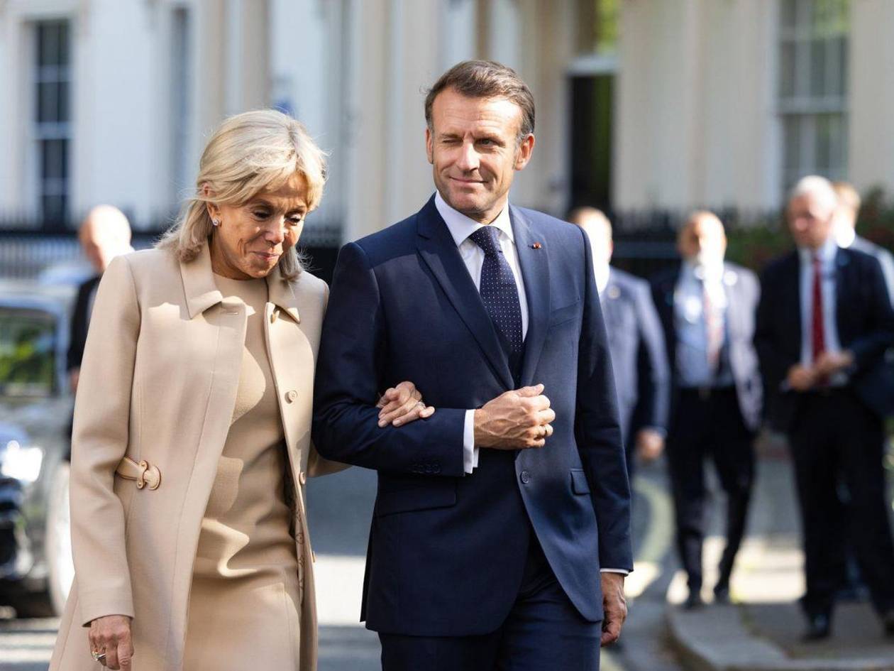 Macron demanda en EEUU a la influencer que dijo que su esposa es un hombre
