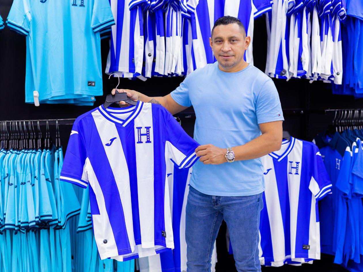 Diunsa viste de orgullo catracho a los aficionados de la H