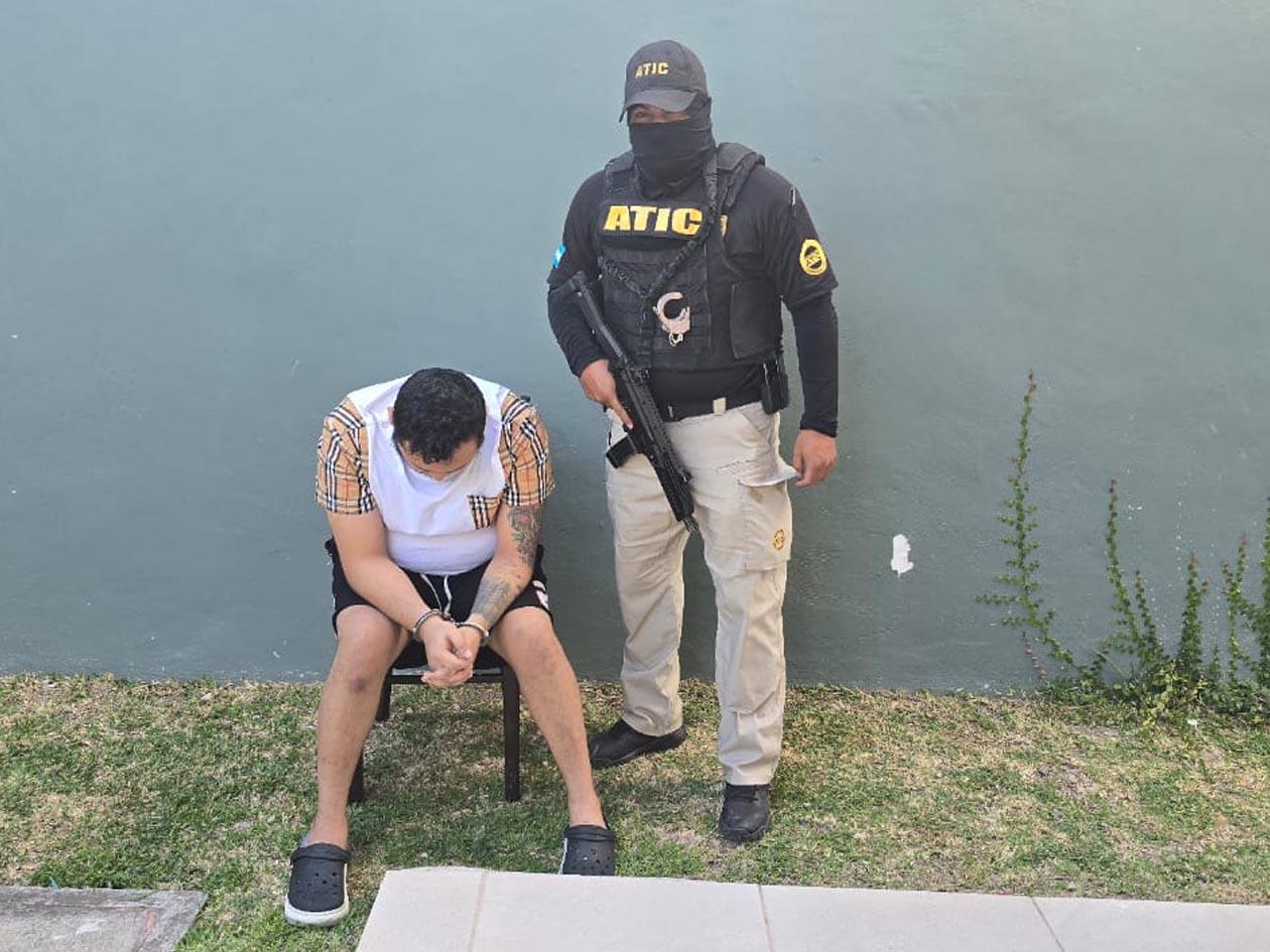 Capturan a supuesto estafador que engañaba por redes sociales