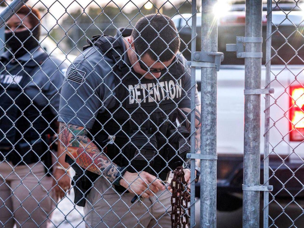 La Patrulla de Carreteras de Florida detiene a más de 350 migrantes