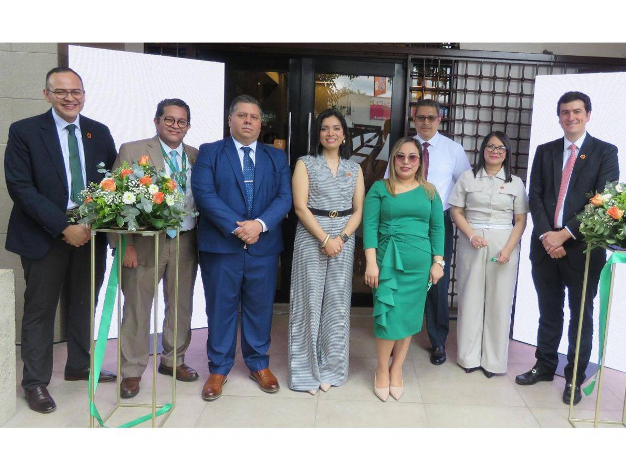 Banco de Occidente refuerza su presencia en la capital con agencia renovada en colonia Kennedy