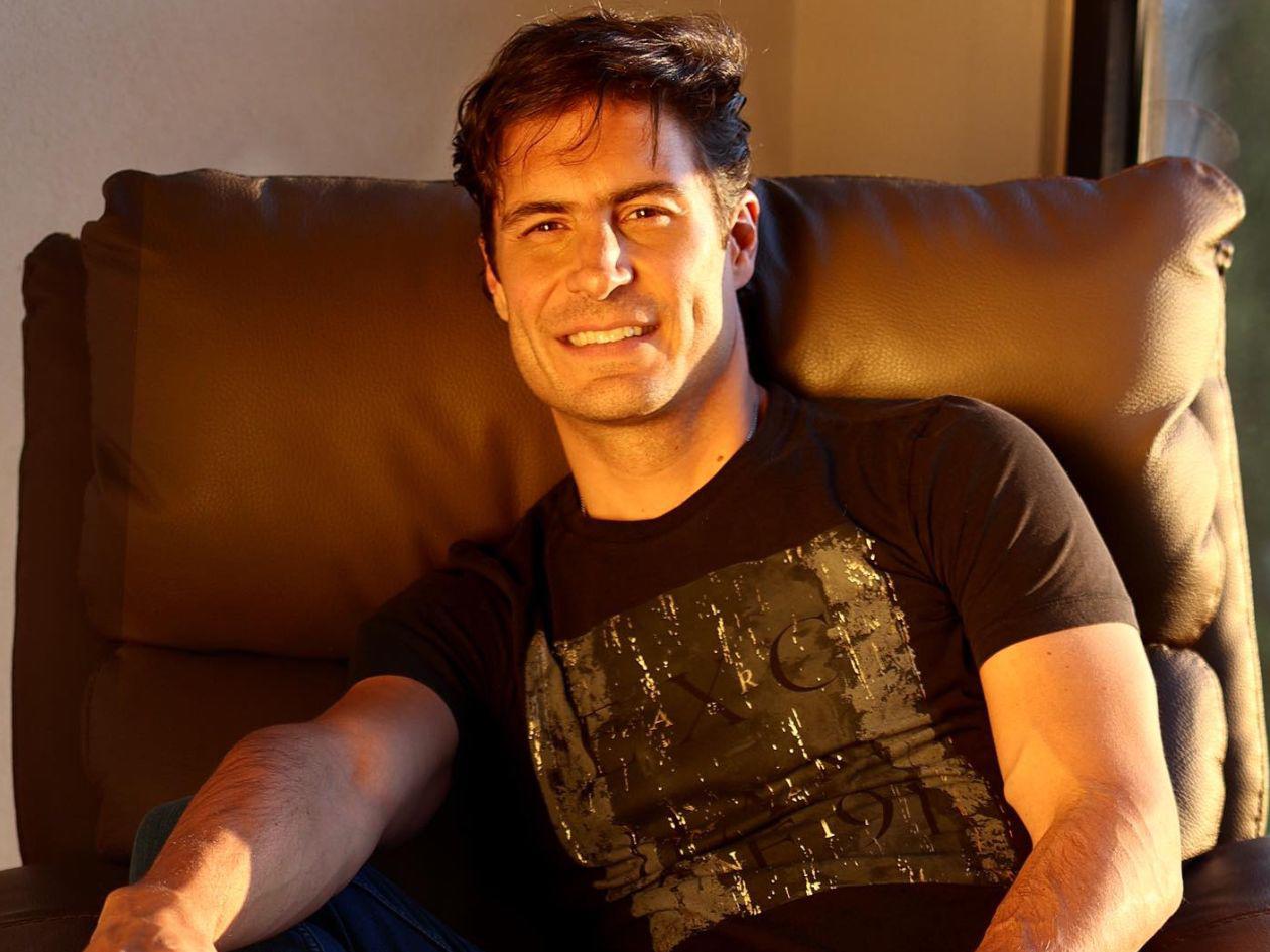 Alex Sirvent admite rechazo de su familia por estar en el 90s Pop Tour