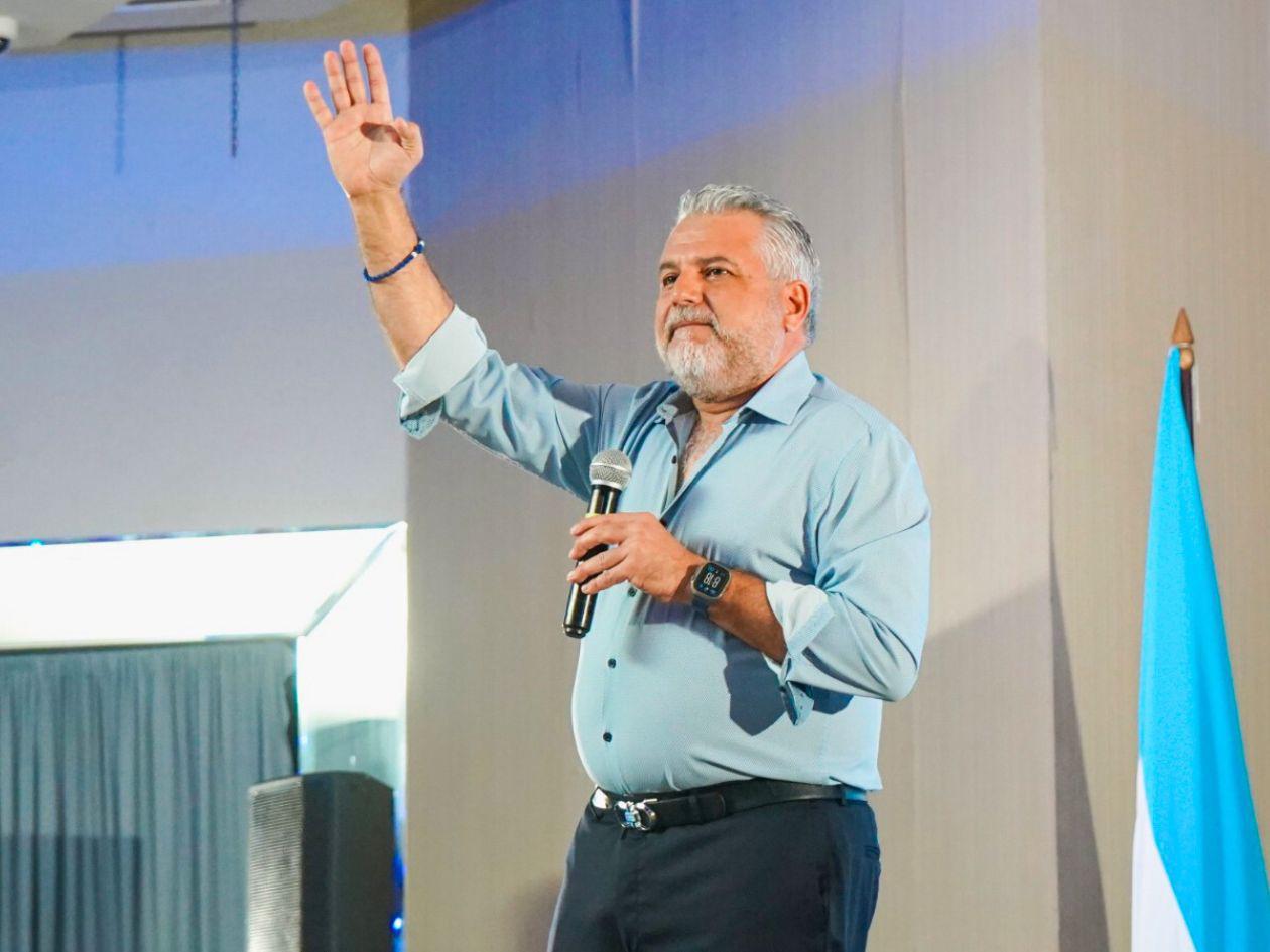 Junior Burbara: “La cultura, el arte, el deporte y el ambiente no son un lujo”