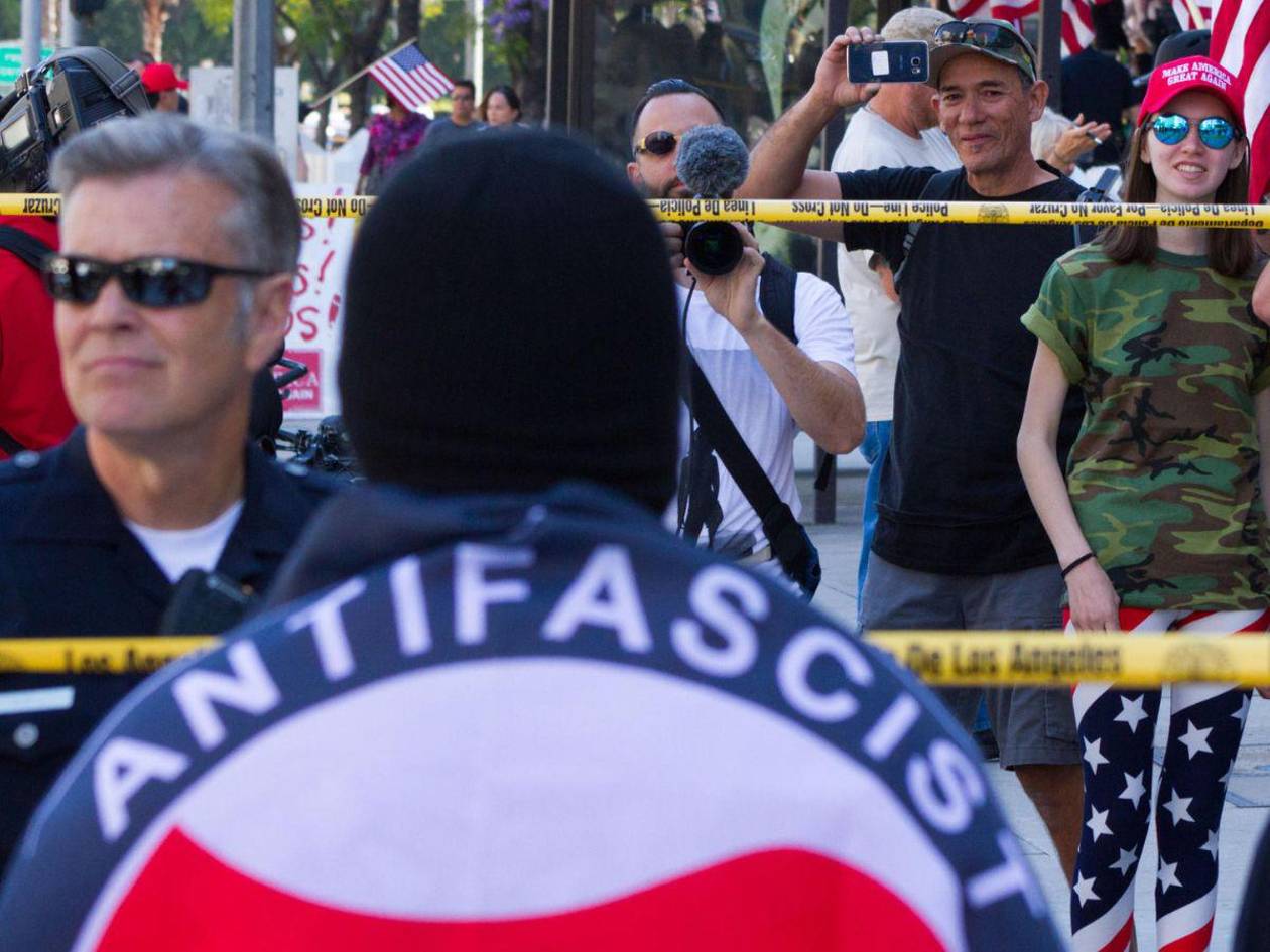 Trump designa a Antifa como organización terrorista en EEUU