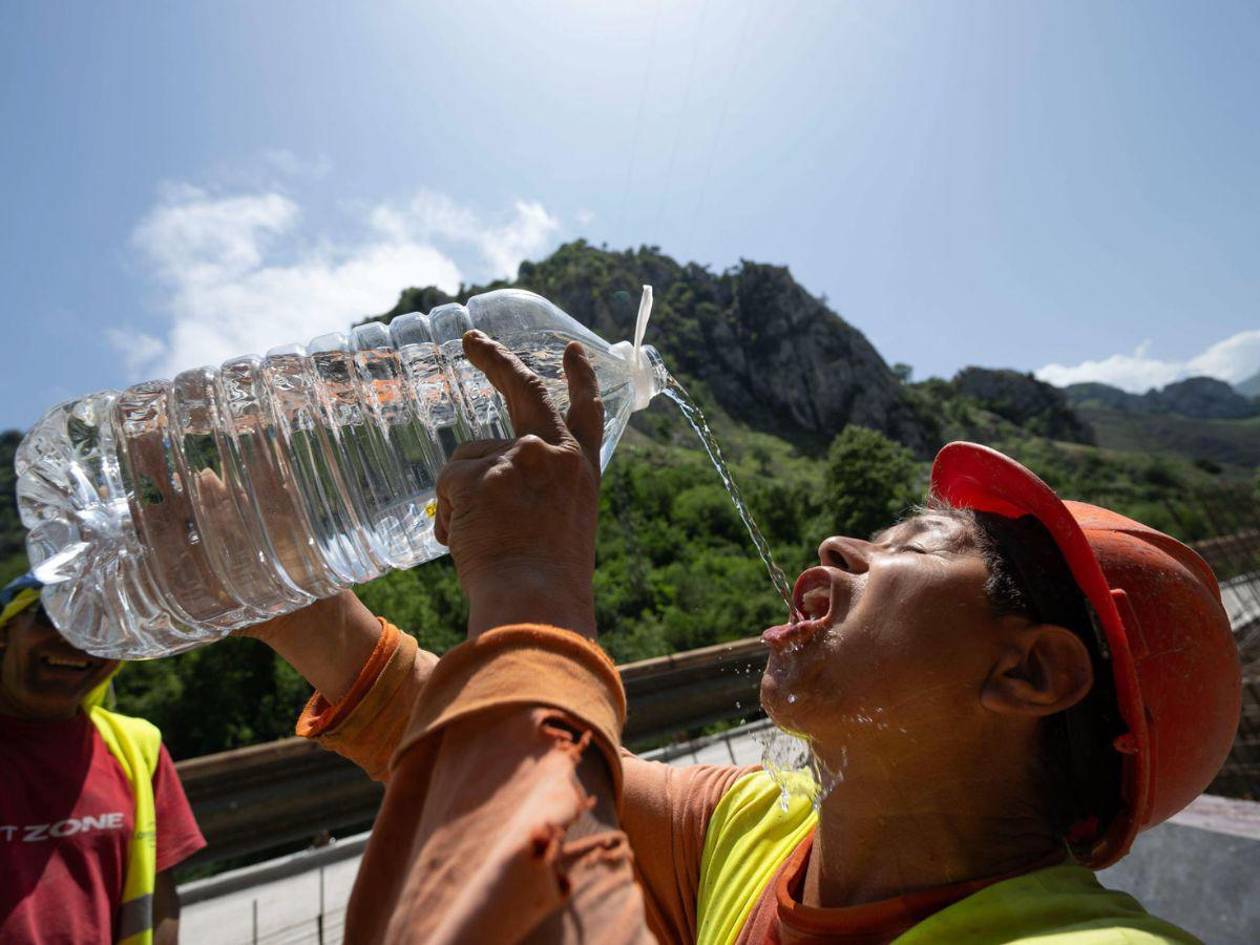 Europa sigue en alerta por ola de calor que deja varios muertos