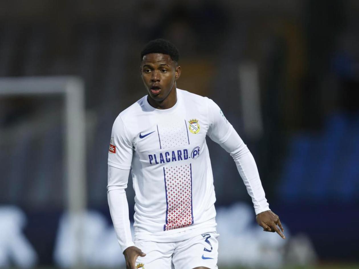 Julián Martínez volvió a lo grande en el fútbol de Portugal