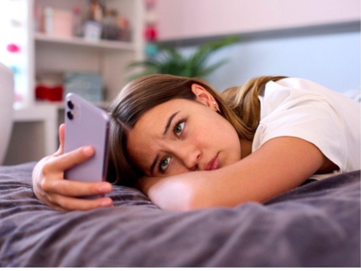 Fomo: la ansiedad digital que afecta la salud mental