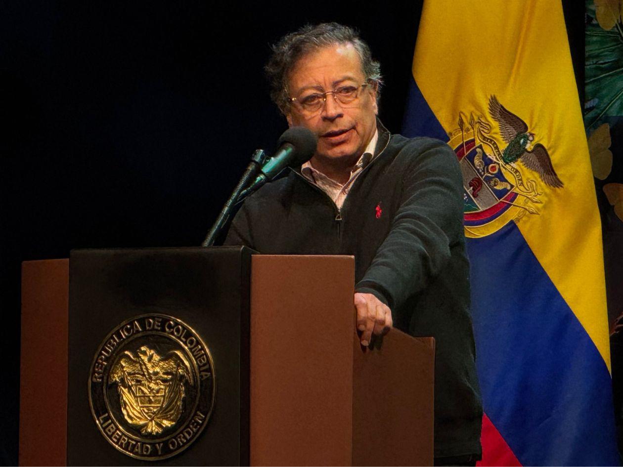 Gustavo Petro pide al Congreso de Colombia legalizar el cultivo de la marihuana