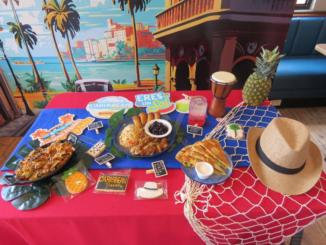 Denny’s presenta sus Caribbean Flavors: tres platillos que evocan la gastronomía caribeña